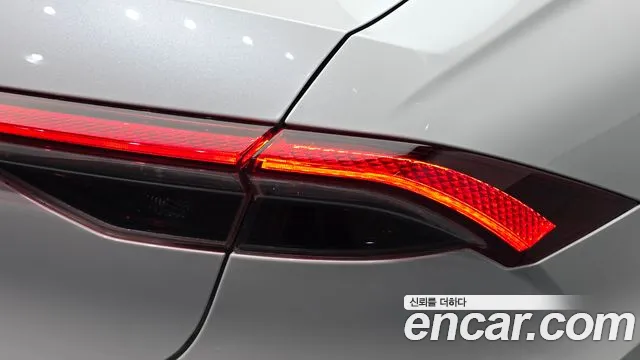 Hyundai Grandeur New — Фото автомобиля 8