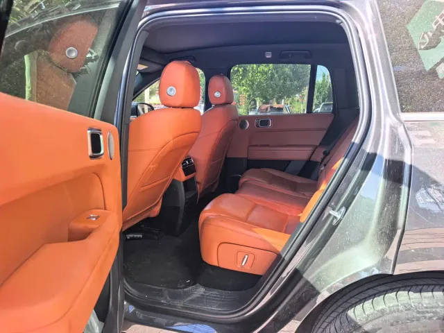 Li Auto L6 — Фото автомобиля 3