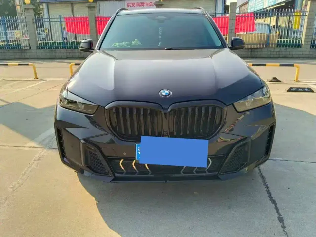 Фотография автомобиля — BMW X5