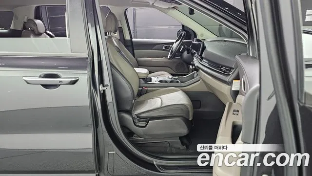 Kia Carnival Generation 4 — Фото автомобиля 16