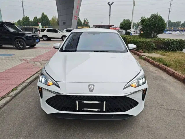 Roewe i5 — Фото автомобиля 2