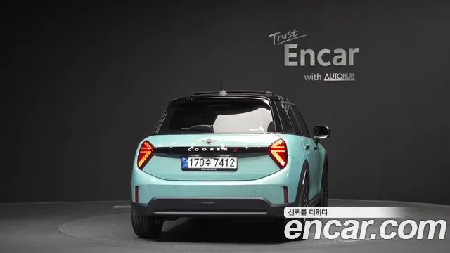 Mini Cooper — Фото автомобиля 4