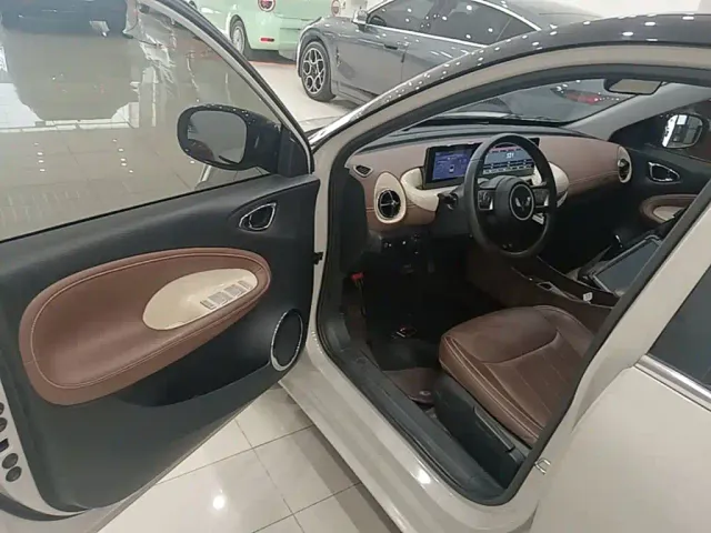 Wuling Bingo — Фото автомобиля 15