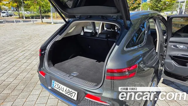 Genesis GV70 — Фото автомобиля 17