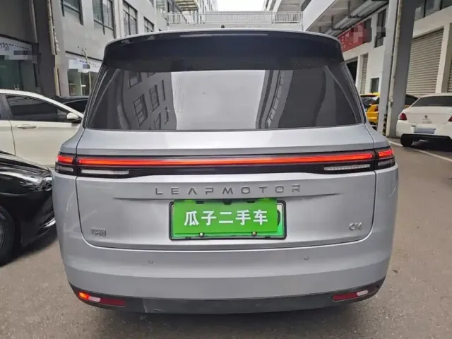 Leapmotor C16 — Фото автомобиля 5