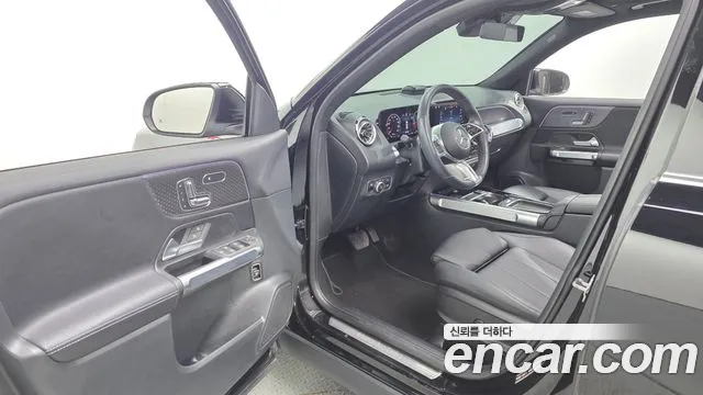 Mercedes-Benz GLB-Class — Фото автомобиля 15