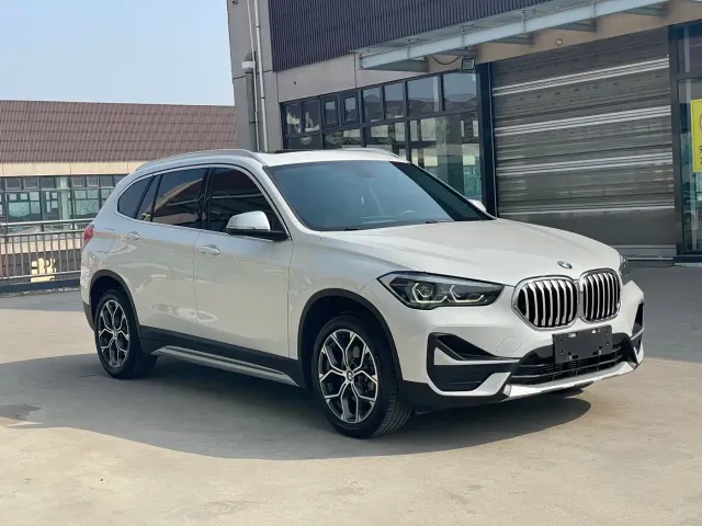 BMW X1 — Фото автомобиля 3