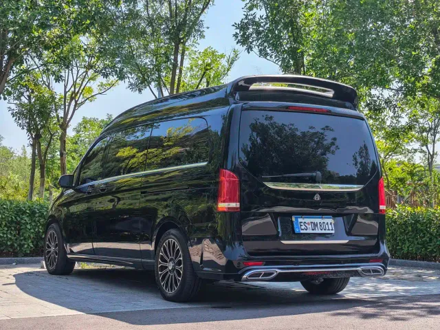 Mercedes-Benz V-Class — Фото автомобиля 7