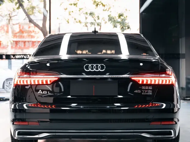 Audi A6L — Фото автомобиля 4