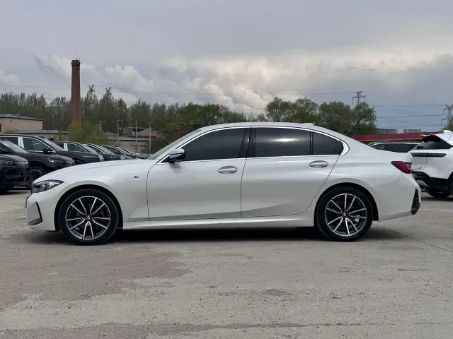 BMW 3 Series — Фото автомобиля 5