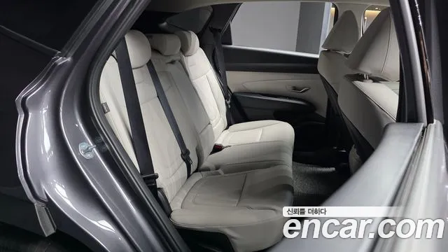 Hyundai Tucson Новый Tucson (NX4) Бензин 1.6 турбо 2WD — Фото автомобиля 12