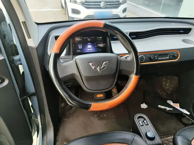Wuling Hongguang Mini EV — Фото автомобиля 10
