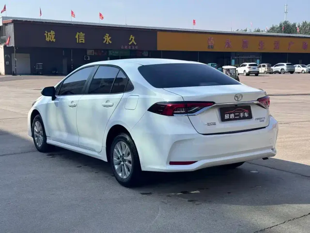 Toyota Corolla — Фото автомобиля 9