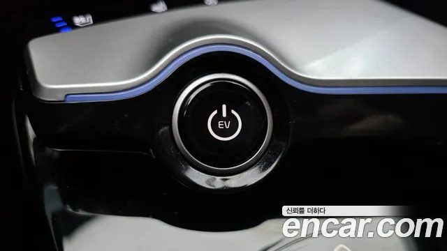 Kia EV6 — Фото автомобиля 24