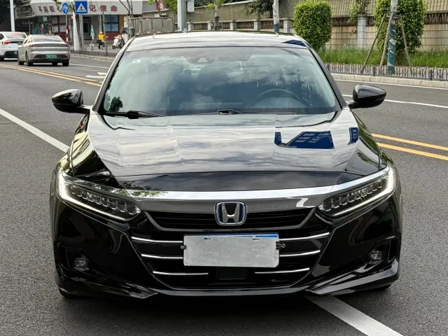 Honda Accord — Фото автомобиля 2