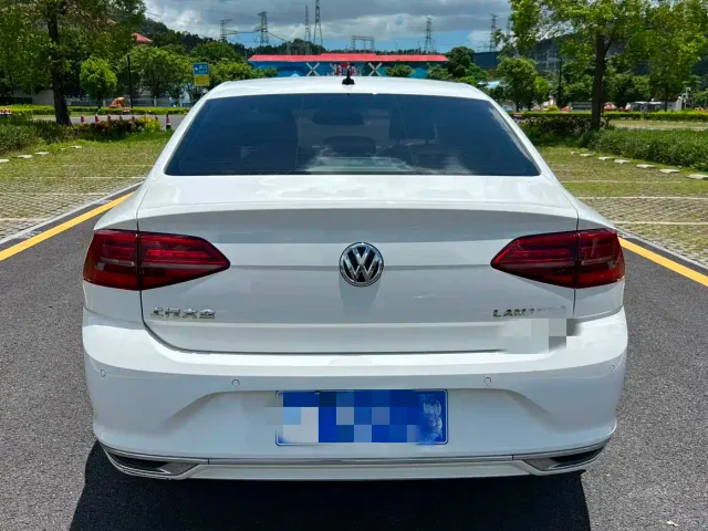 Volkswagen Lamando — Фото автомобиля 4