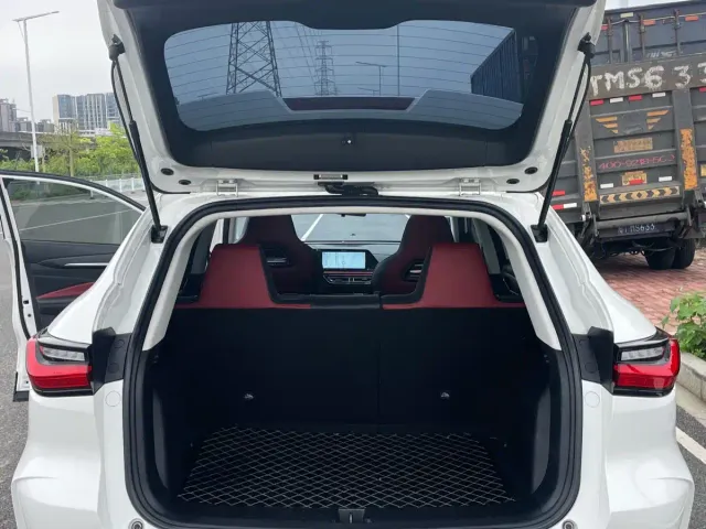 Changan Oushang X5 — Фото автомобиля 23