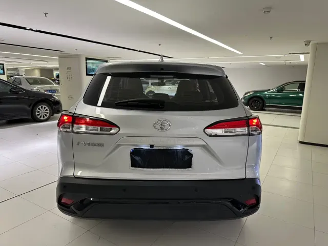 Toyota Frontlander — Фото автомобиля 8