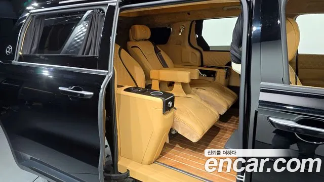 Kia Canival Carnival 4 поколение Бензин 9 мест Hi-Limousine(Спецкузов) — Фото автомобиля 12
