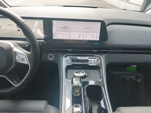 JAC Refine RF8 — Фото автомобиля 12