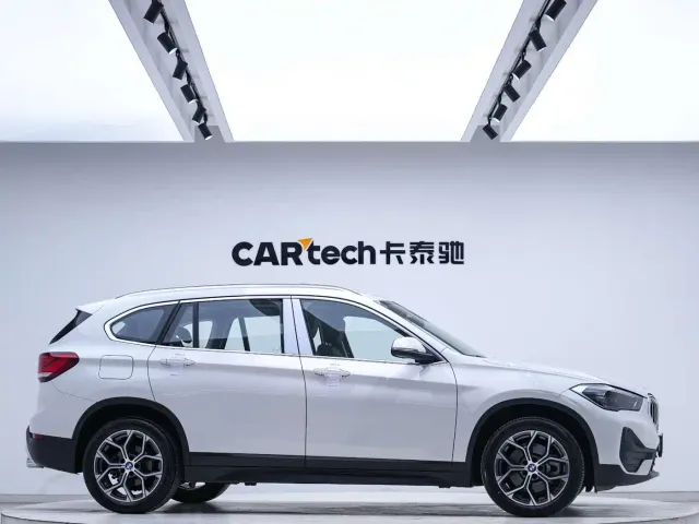 BMW X1 — Фото автомобиля 6