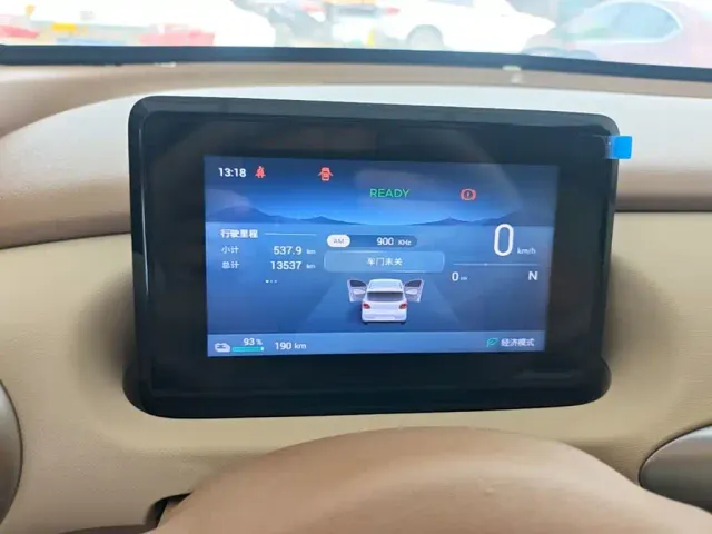 Wuling Hongguang Mini EV — Фото автомобиля 11