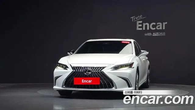 Lexus ES 7th Gen — Фото автомобиля 3