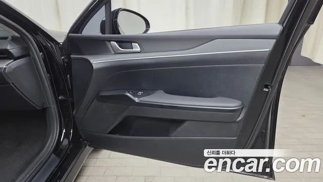 Kia K5 Новый K5 3 поколение 2.0 LPi(Для проката) — Фото автомобиля 22