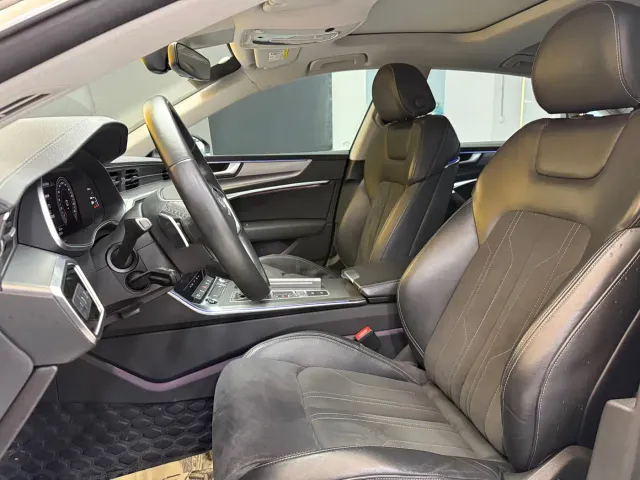 Audi A7L — Фото автомобиля 9