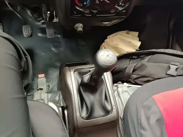 Wuling Rongguang — Фото автомобиля 13
