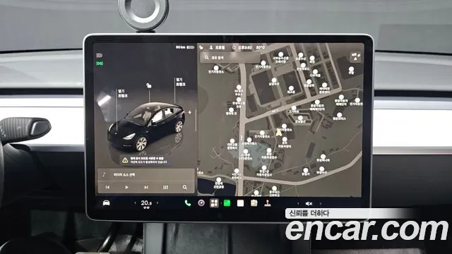 Tesla Model Y — Фото автомобиля 14