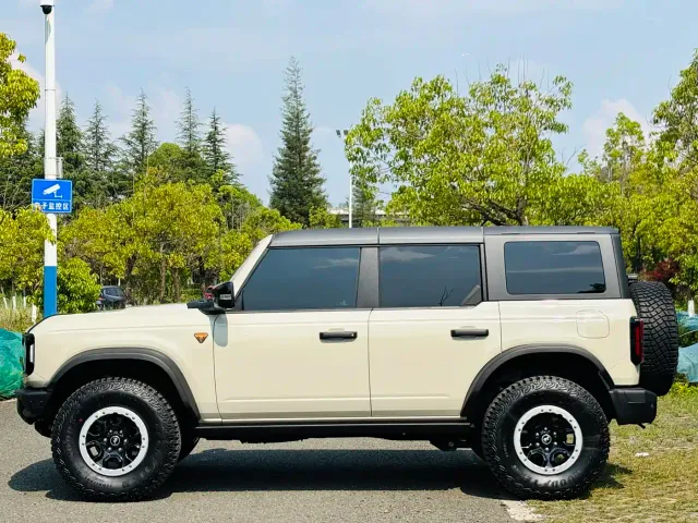 Ford Bronco — Фото автомобиля 7