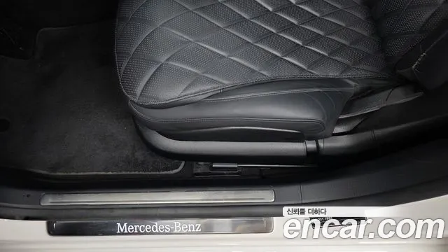 Mercedes-Benz S-Class — Фото автомобиля 27