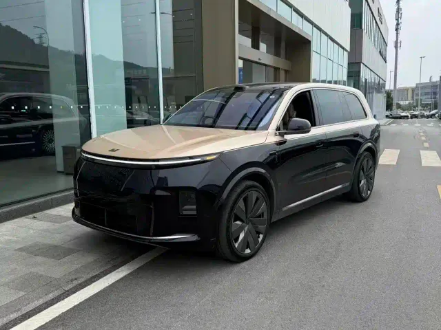 Фотография автомобиля — Li Auto L9