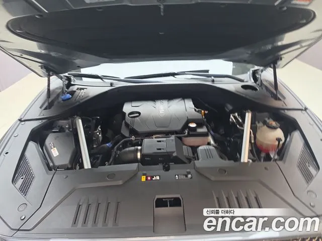 Genesis GV70 — Фото автомобиля 9