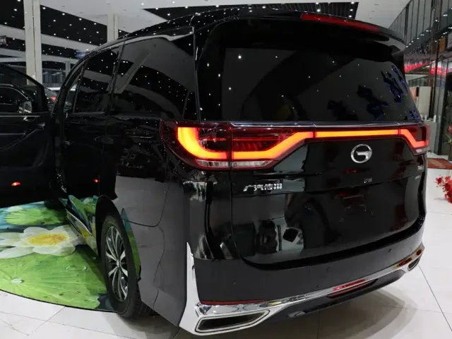 GAC Trumpchi M8 — Фото автомобиля 25