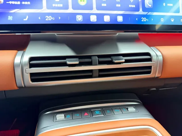 BYD FangChengBao Titanium 7 — Фото автомобиля 16