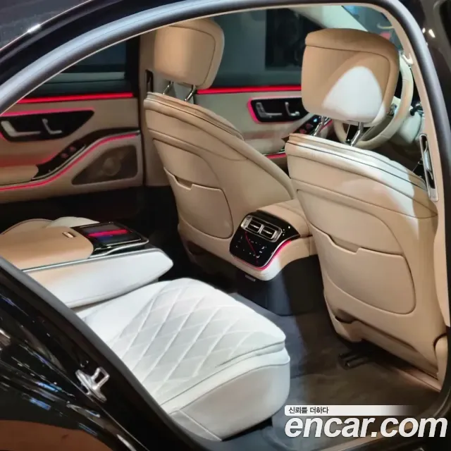 Mercedes-Benz S-Class — Фото автомобиля 13