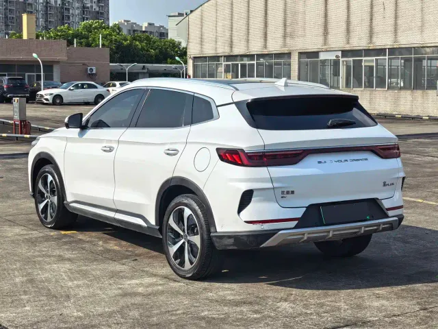BYD Song PLUS — Фото автомобиля 3