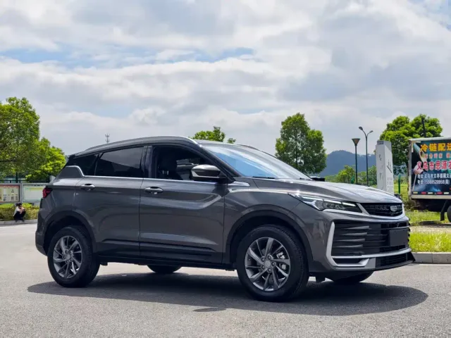 Geely Binyue — Фото автомобиля 3
