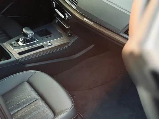Audi Q5L — Фото автомобиля 3