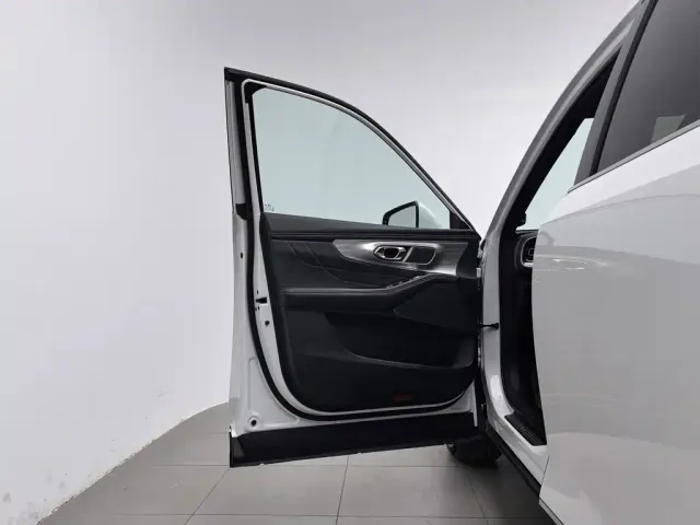 GAC Trumpchi GS8 — Фото автомобиля 8