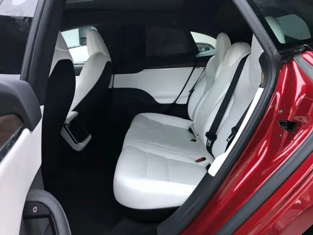 Tesla Model S 2023 Dual Motor All-Wheel Drive Edition — Фото автомобиля 13