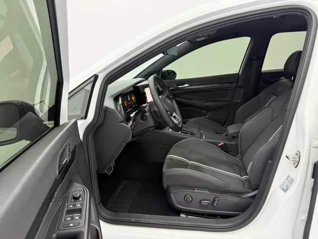 Volkswagen Golf — Фото автомобиля 22