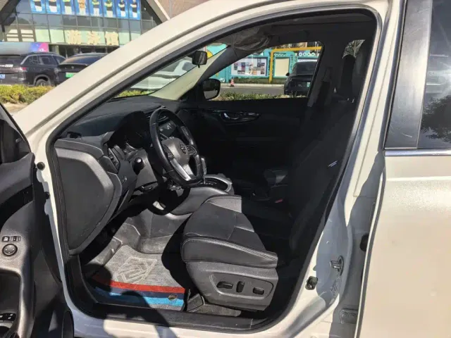 Nissan X-Trail — Фото автомобиля 11