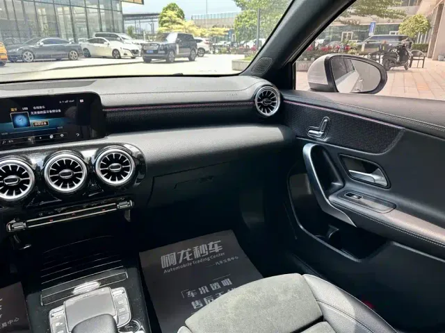 Mercedes-Benz A-Class — Фото автомобиля 7