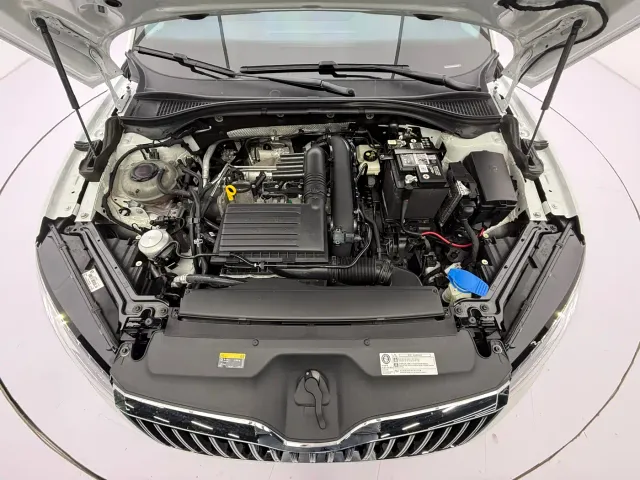 Skoda Superb — Фото автомобиля 8