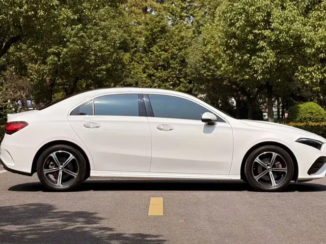 Mercedes-Benz A-Class — Фото автомобиля 4