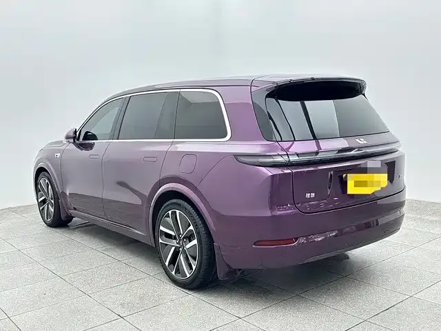 Li Auto L9 — Фото автомобиля 4