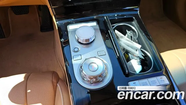 Genesis G80 Бензин 2.5 турбо AWD — Фото автомобиля 9